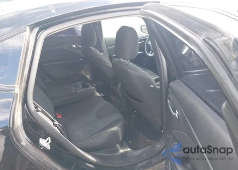 2015 Dodge Dart Sxt z USA, uszkodzony, nr VIN 1C3CDFBB4FD158494